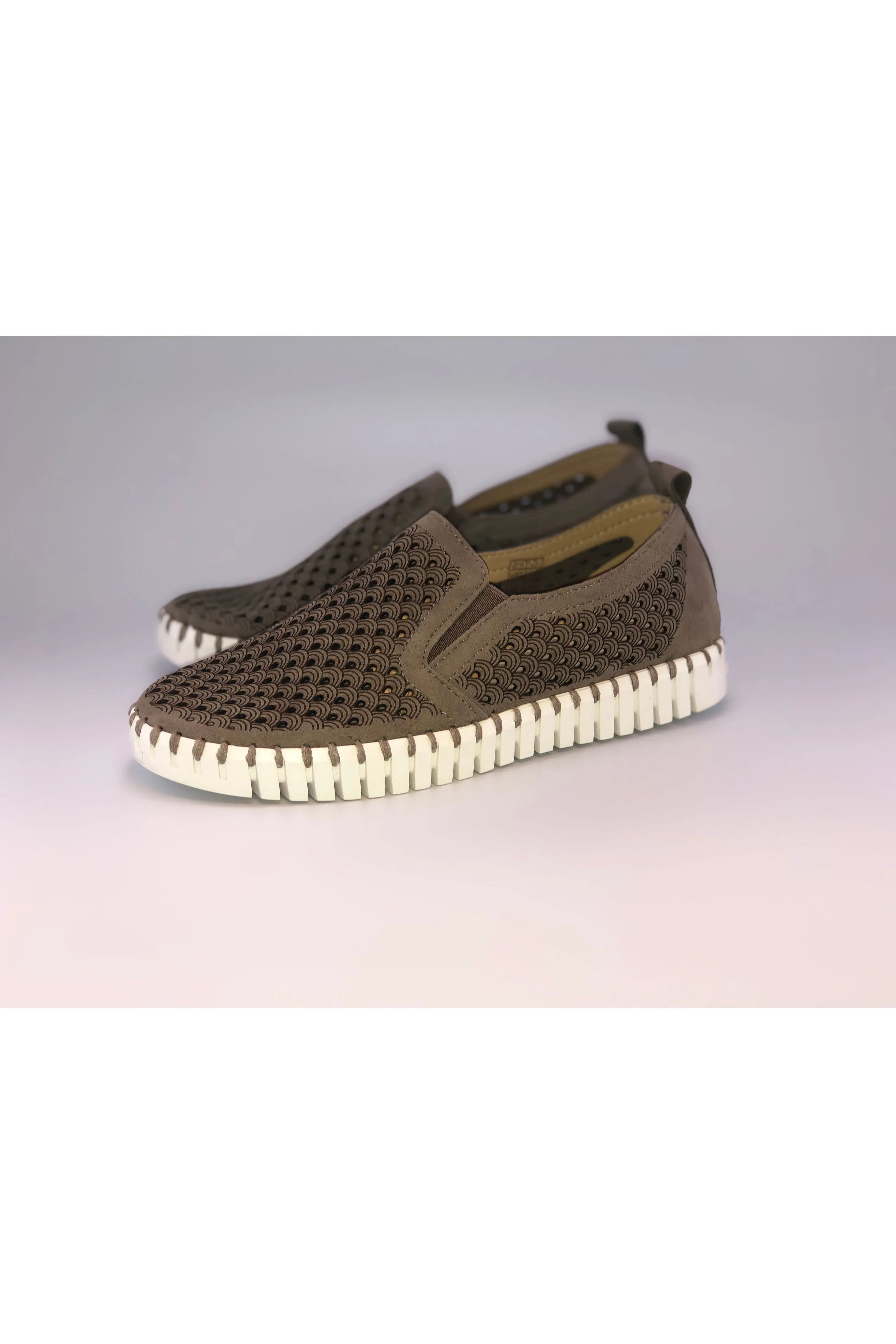 Ilse Jacobsen Hornbæk Tulip 140WOM Woman's Slip On Sneakers  | Falcon 232  | Clearance Final Sale