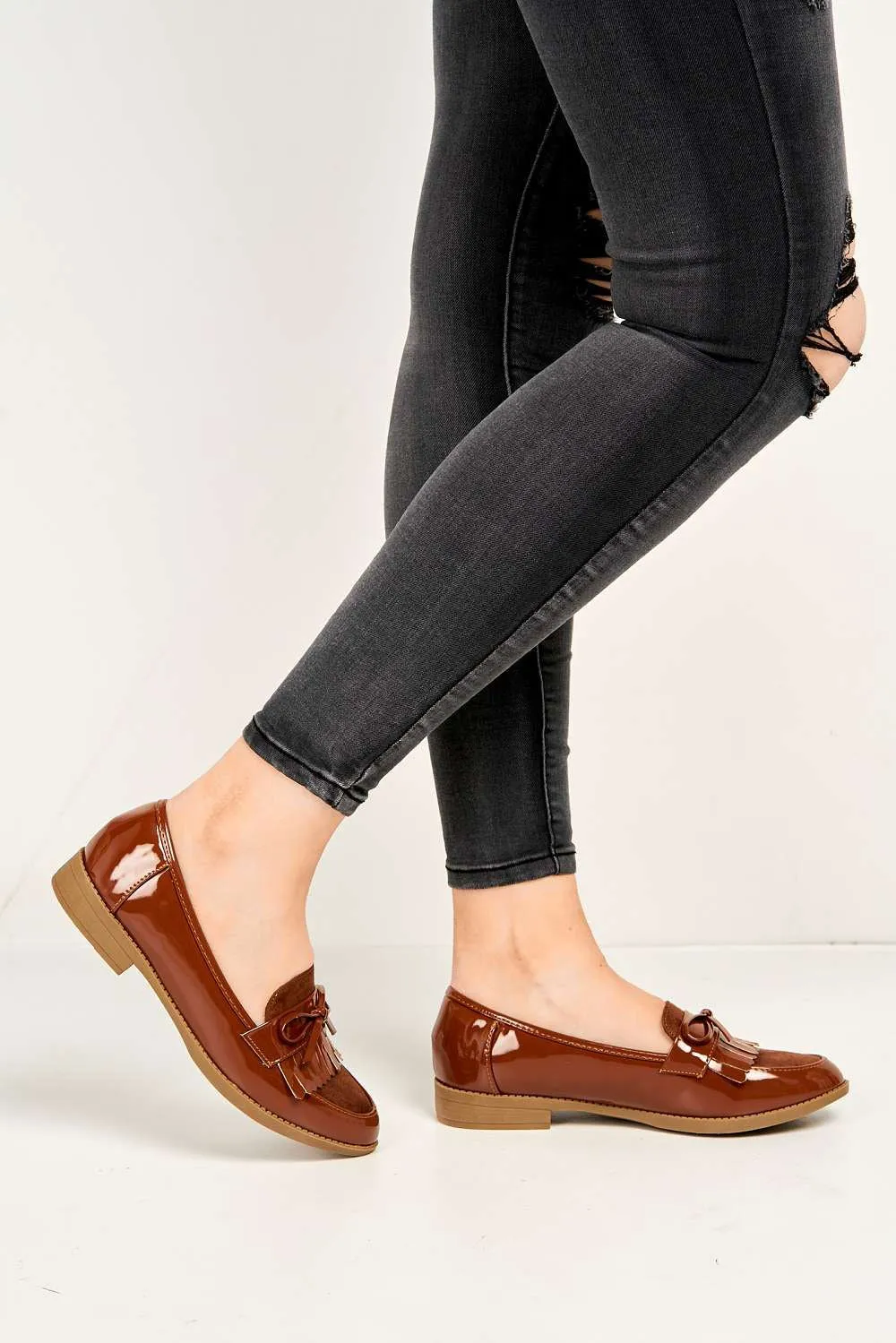 Morgan Fringe Detail Bow Loafers in Camel